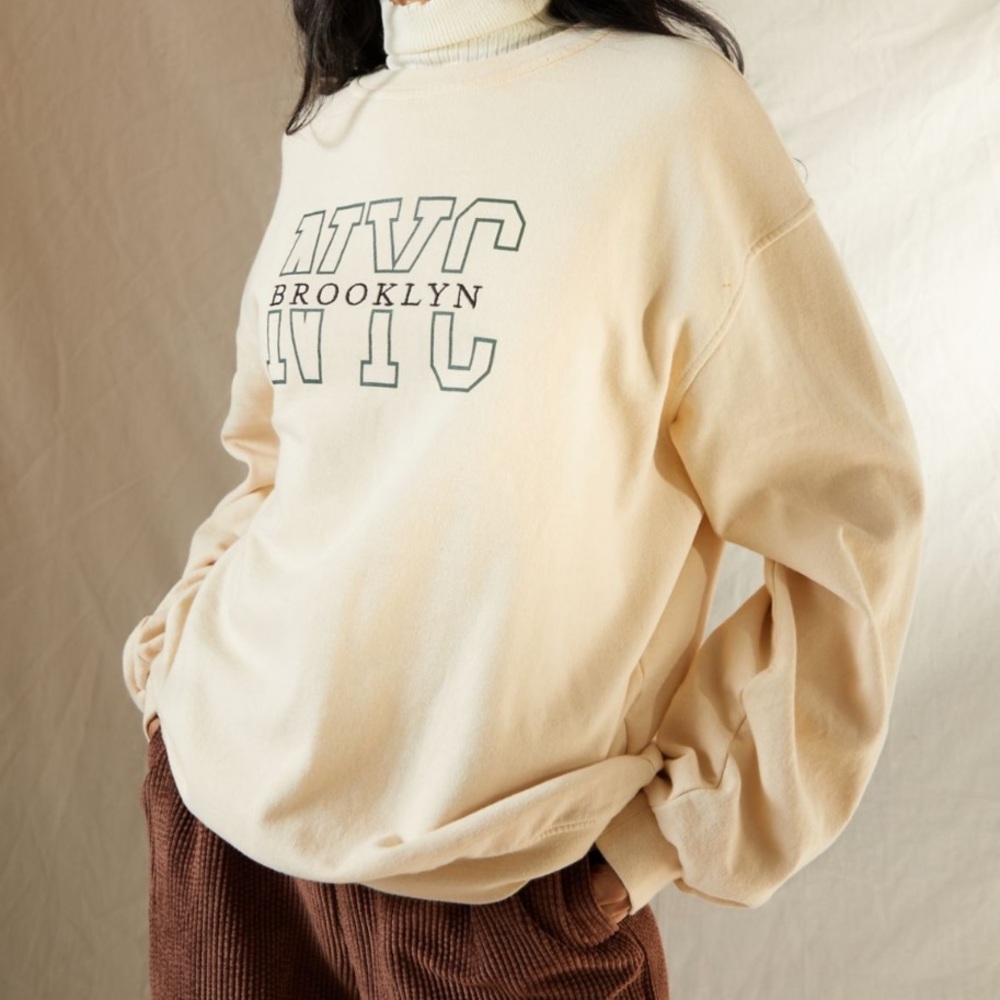 UO Embroidered Destination Crewneck Sweatshirt - Picture 2 of 5